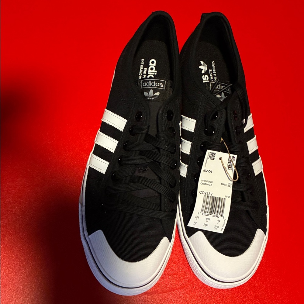 Adidas Nizza Box in Red and Blue